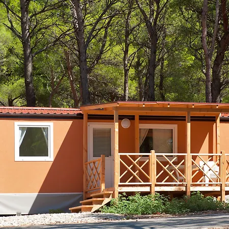 Hotel Mobile Homes Basko Polje 3*