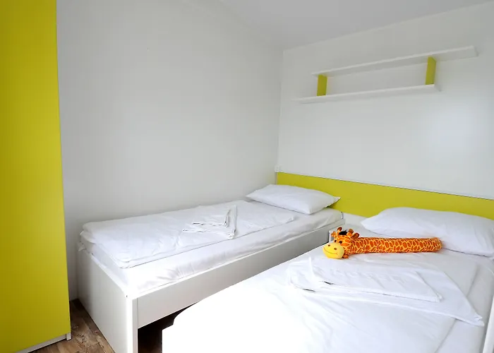 Hotel Mobile Homes Basko Polje 3*